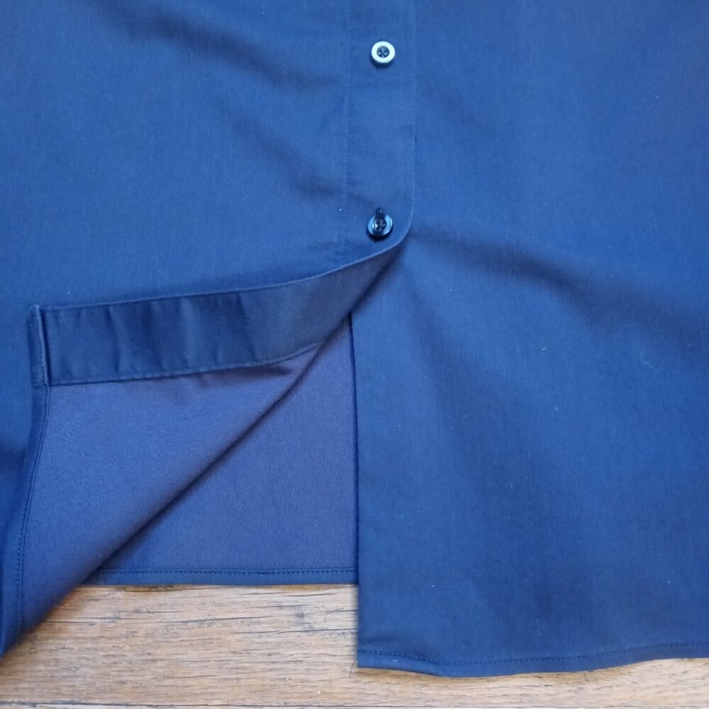 CHICO'S no iron chic stretch tunic shirt in navy (US4-6/US16) - Picture 12 of 16